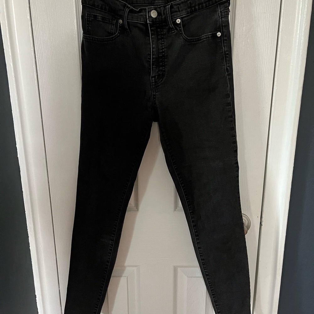 Madewell size 28 black skinny jean